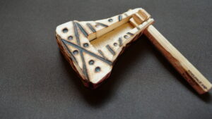 kołatka, wyk. Grzegorz Rydzaj z Leszczyn, 1959